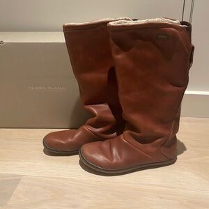 Terra Plana Vivo Barefoot cognac leather boots